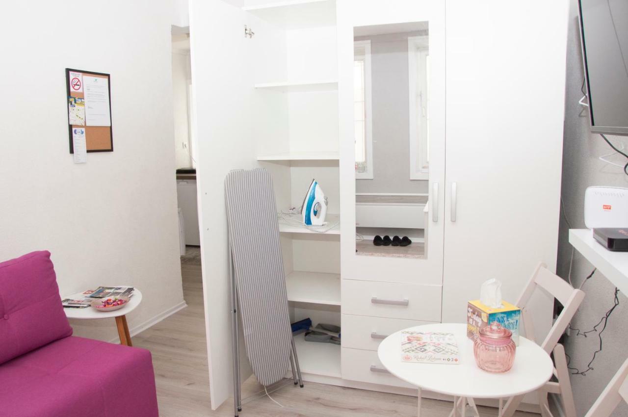 Bistrik Rose Apartment SJJ Exteriör bild